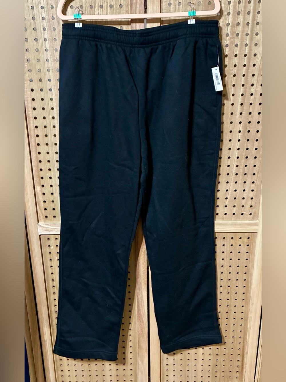 Amazon Essentials Men’s Black Fleece Joggers Size L